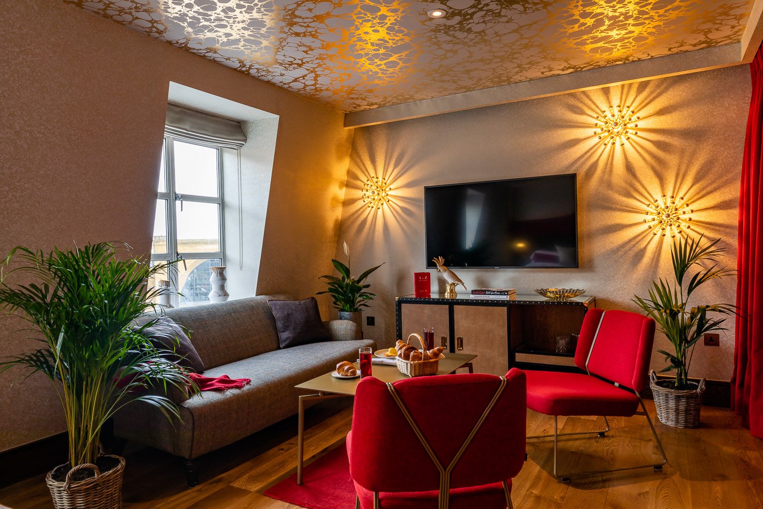 梅加洛酒店-官方