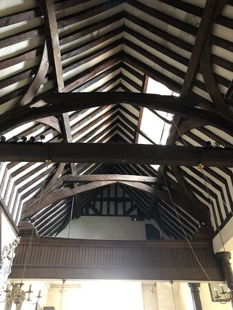 St George's Church - Esher-Esher必去景点
