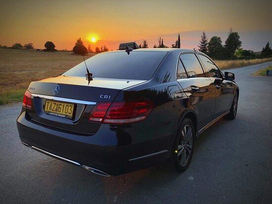 Luxury Taxi Transfers-阿菲托斯必去景点