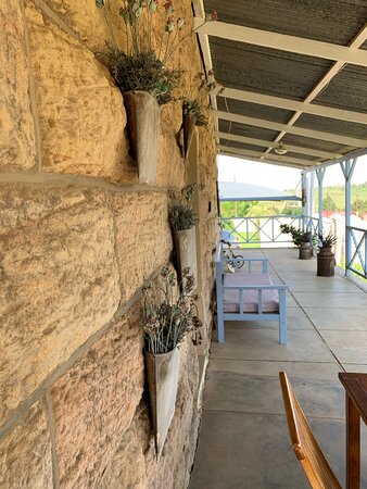 Sandstone Chameleon Guest House-浴室