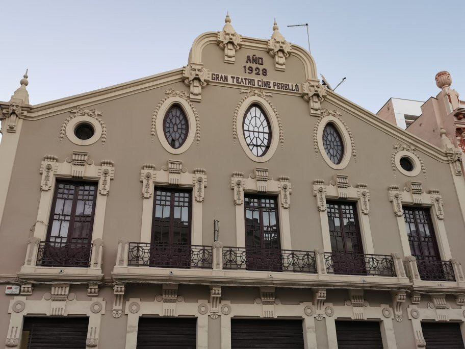Teatro Cine Perello-梅利利亚必去景点
