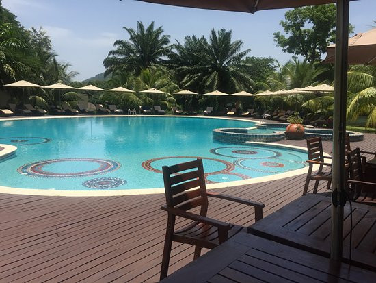 The Royal Senchi Hotel and Resort主图