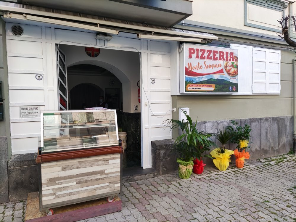 Pizzeria Montesomma Da Orlando