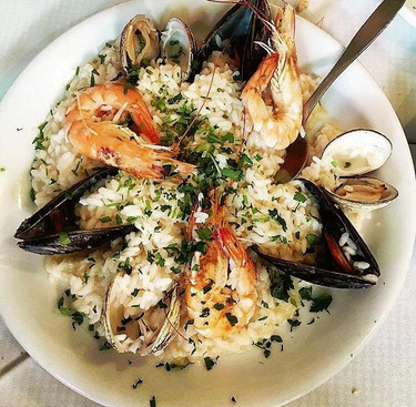 Kaisariani餐馆和美食-Oinothira