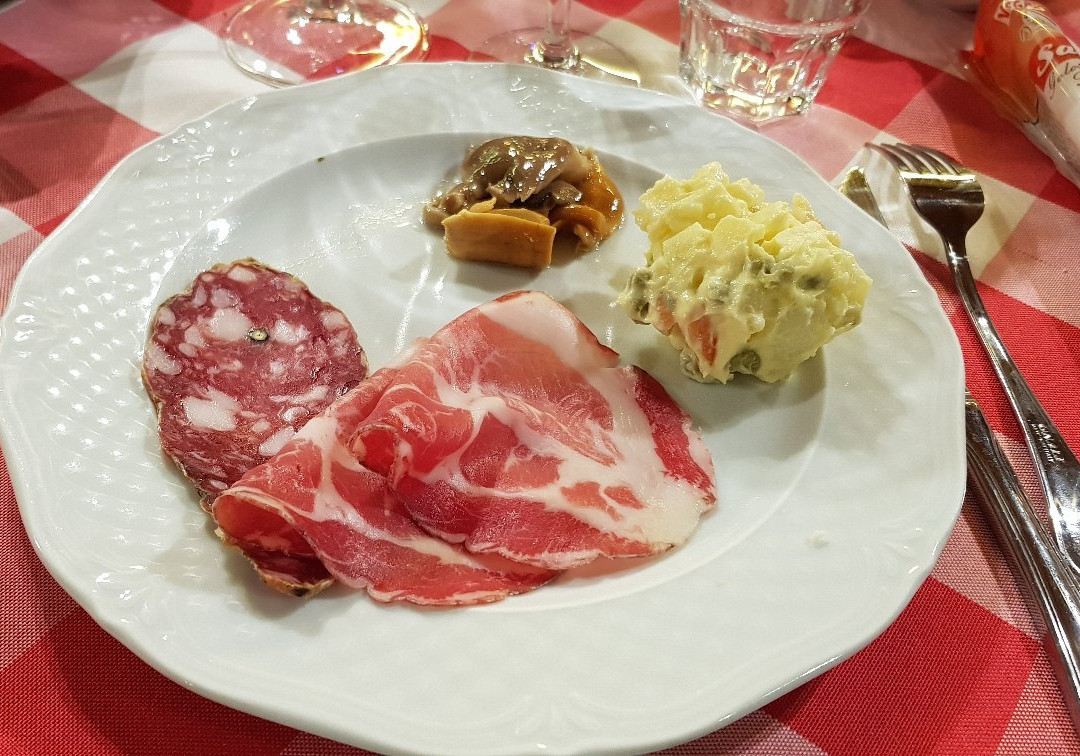 Codevilla餐馆和美食-La Cantina delle Merende