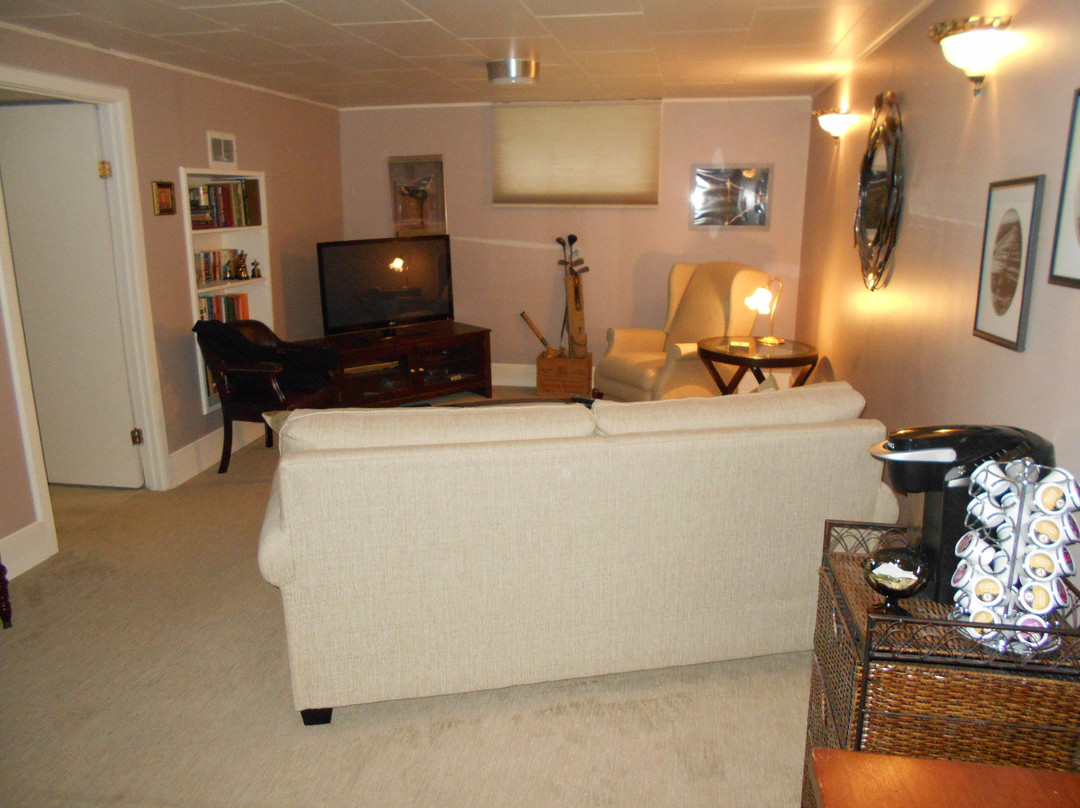 Tree House Bed and Breakfast主图