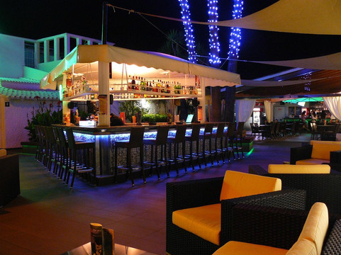 Menta Disco-阿尔库迪亚港必去景点