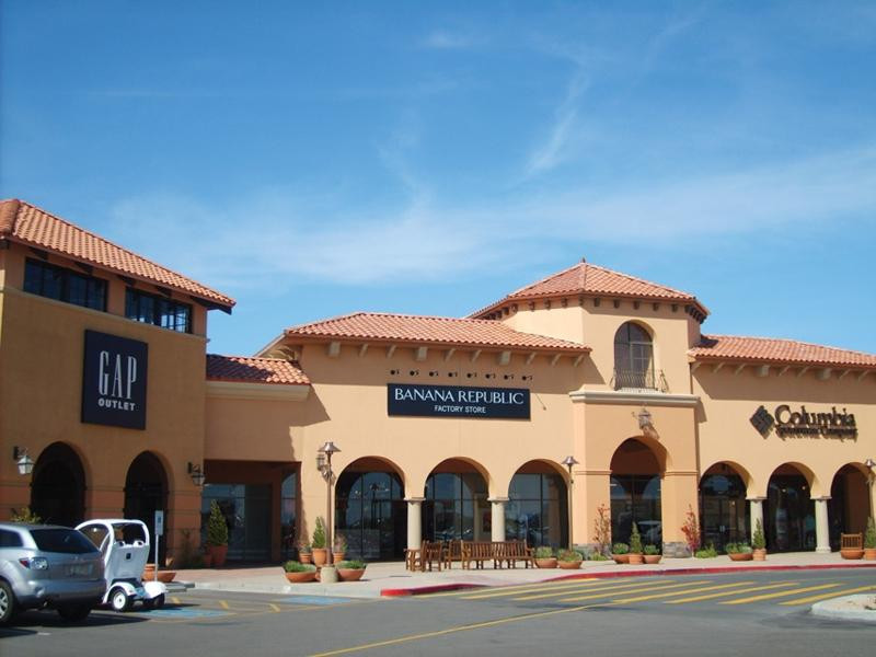 New River旅游景点-Outlets at Anthem