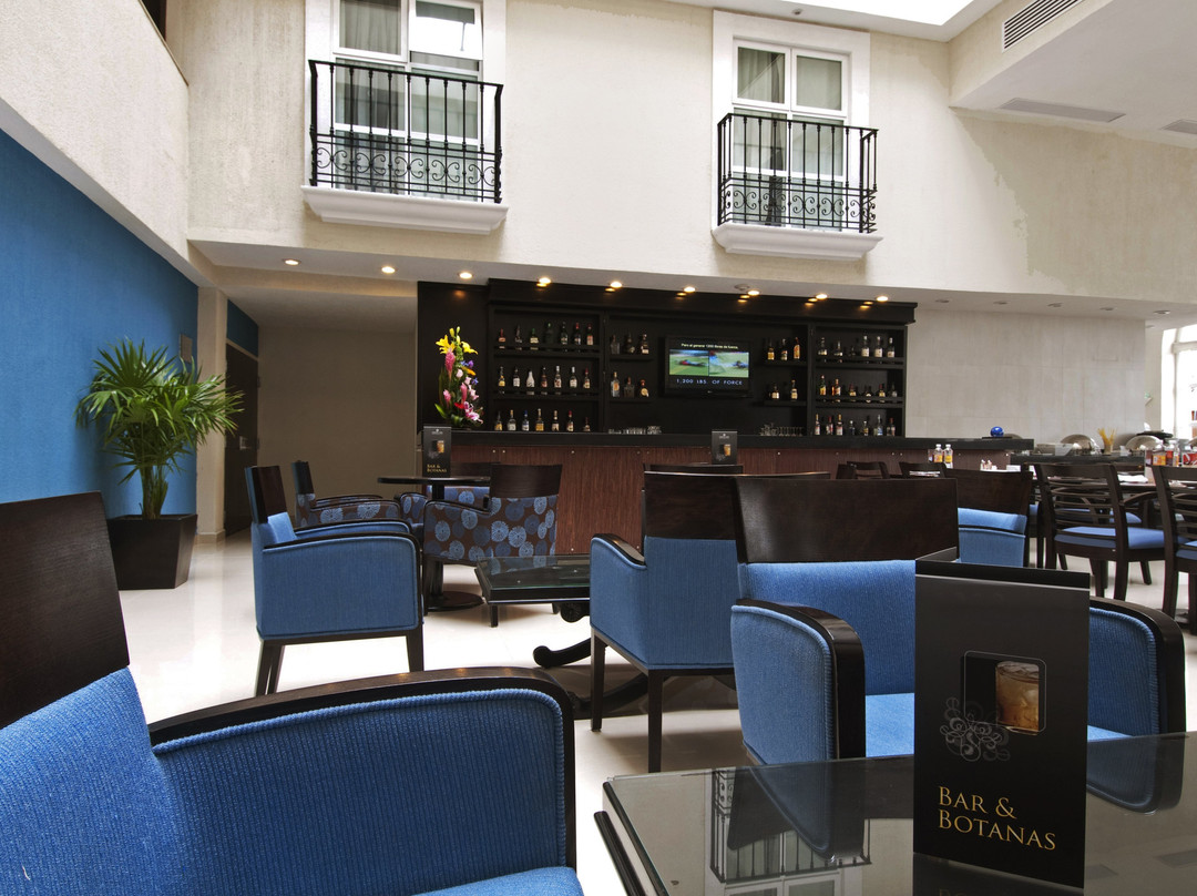 Fiesta Inn Toluca Centro主图