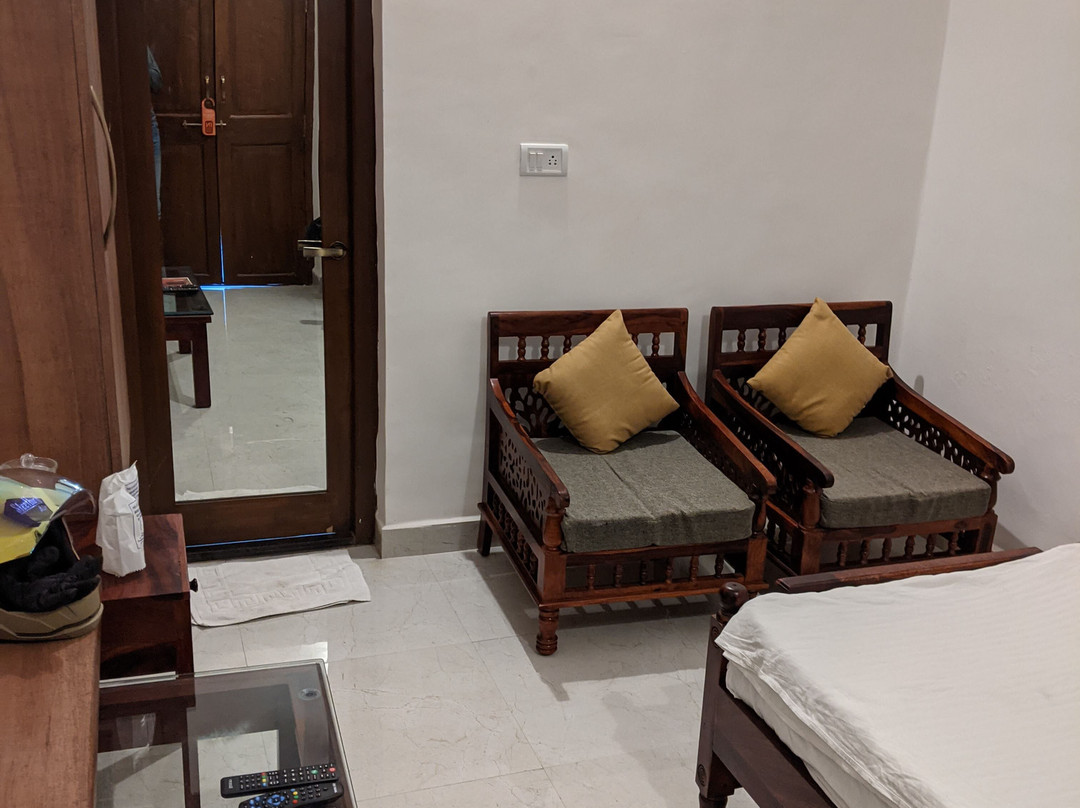 Hotel Mayura Adilshahi Bijapur主图