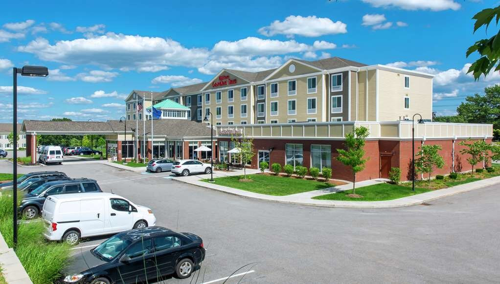 德文斯共同希尔顿花园酒店主图