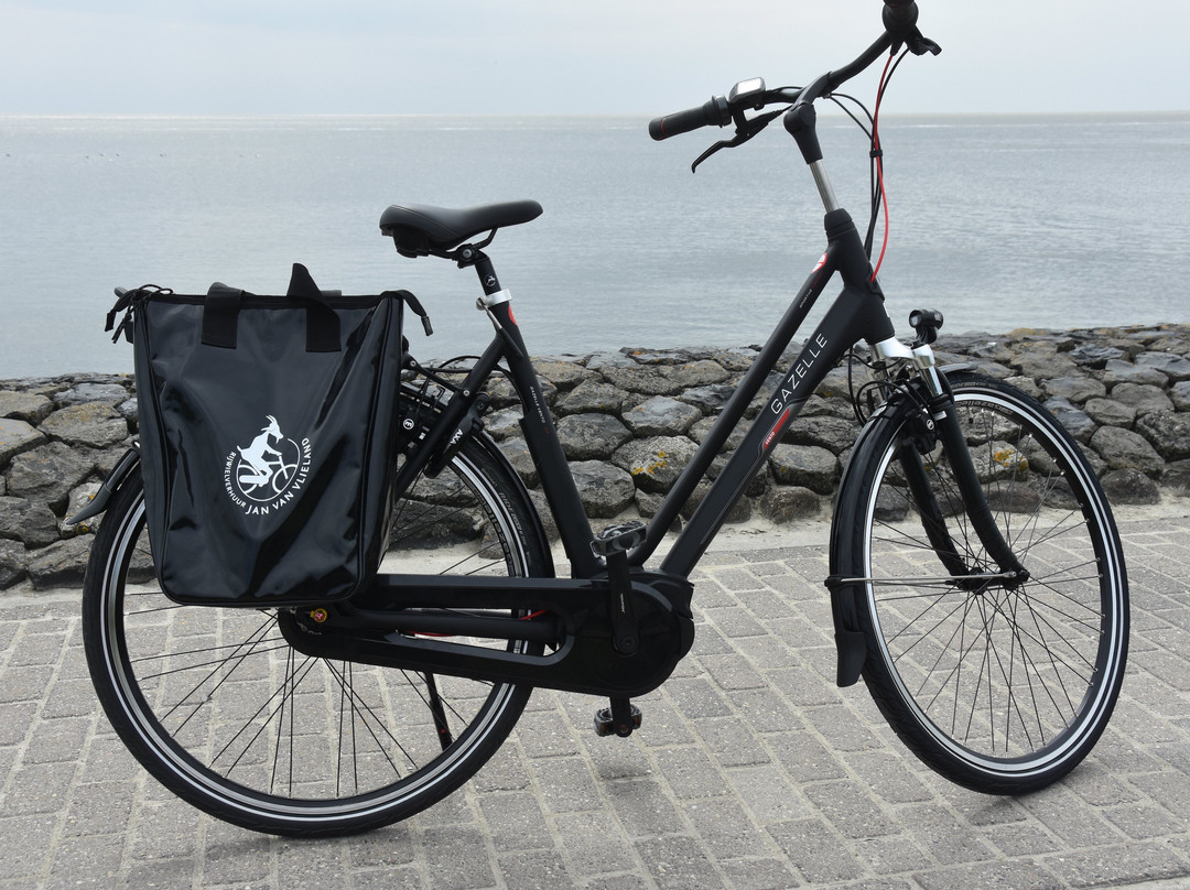Fietsverhuur Jan van Vlieland-弗利兰岛必去景点