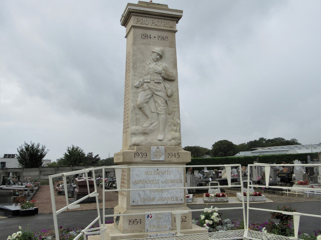 Monument Communal-Arnouville必去景点