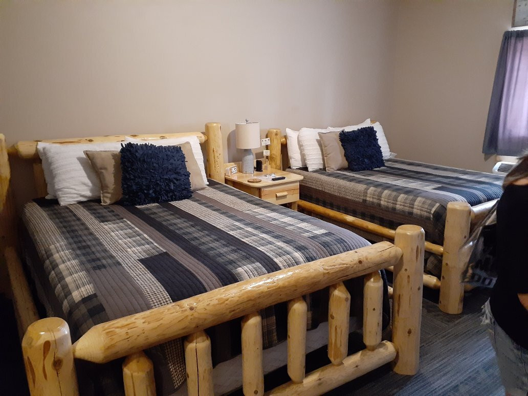 Big Horse Inn & Suites主图