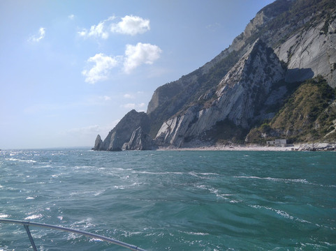 Conero Boat-安科纳必去景点