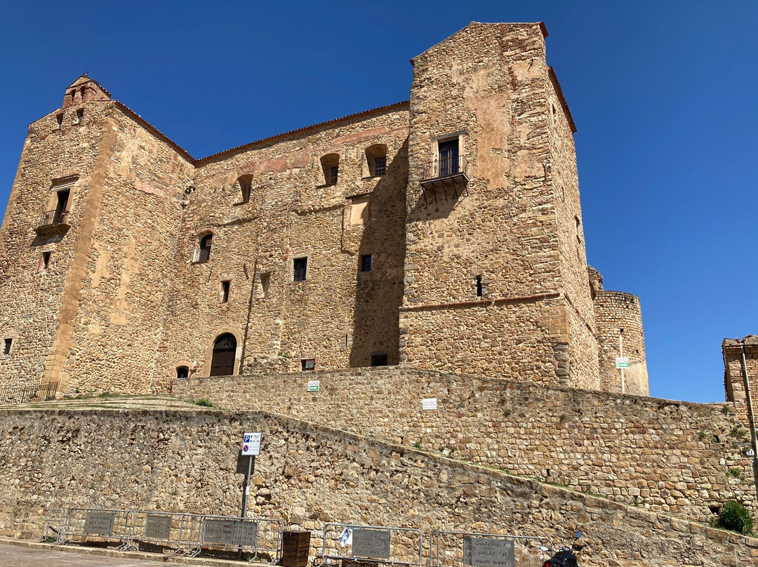 Quad Excursions Cefalù-切法卢必去景点