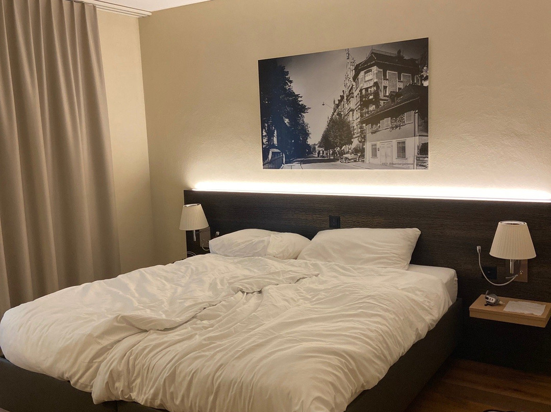 Hotel one66主图