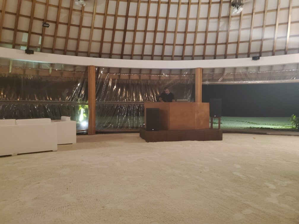 Cinnamon Velifushi Maldives主图