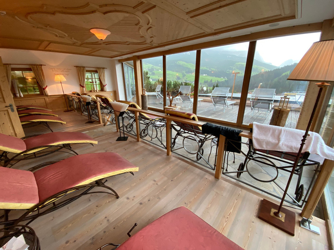 Dolasilla Mountain Panoramic Wellness Hotel主图