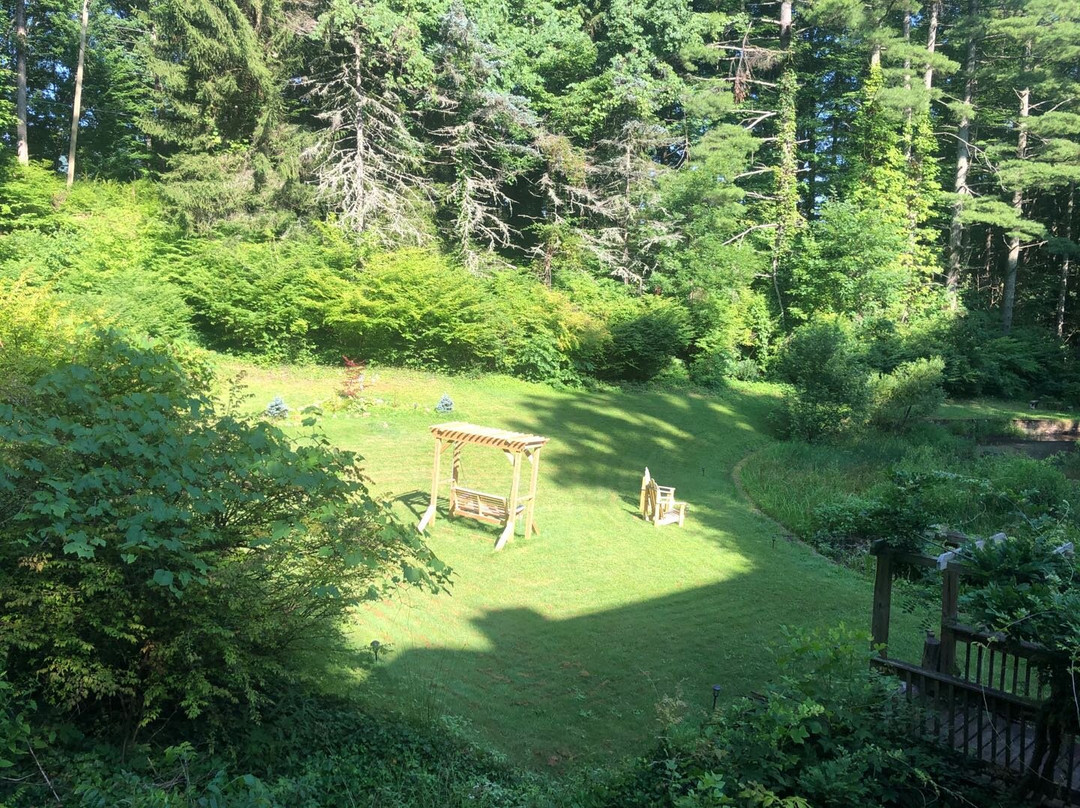 Red Leaf River Inn主图