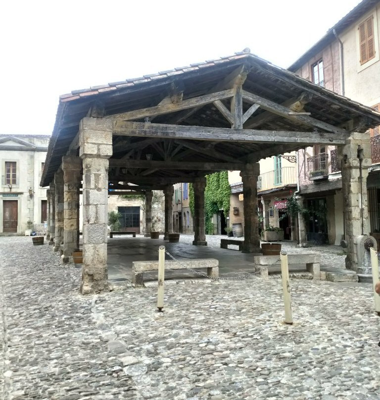 Halles De Lagrasse景点图片