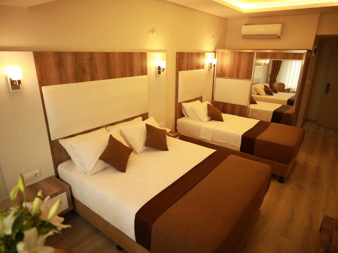 Line Suite Hotel主图