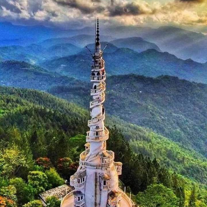 Ambuluwawa Tower景点图片