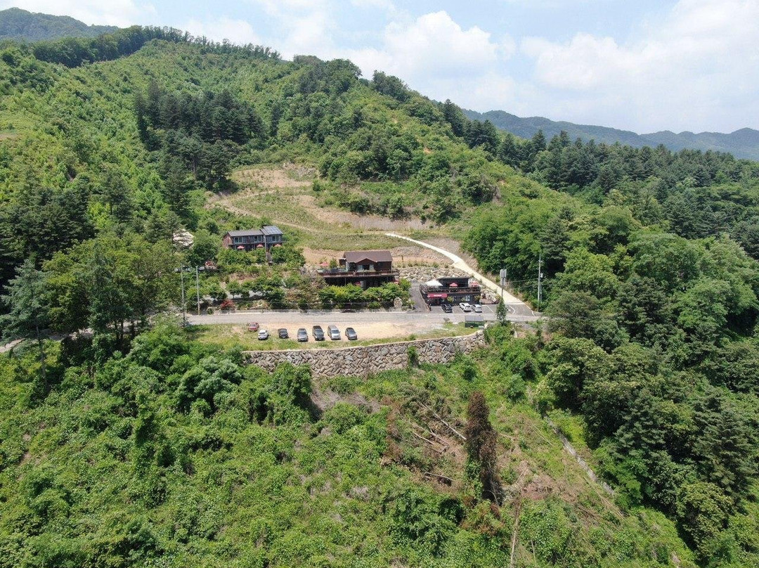 Gapyeong Homyeongsan Sky Lounge Pension & Cafe