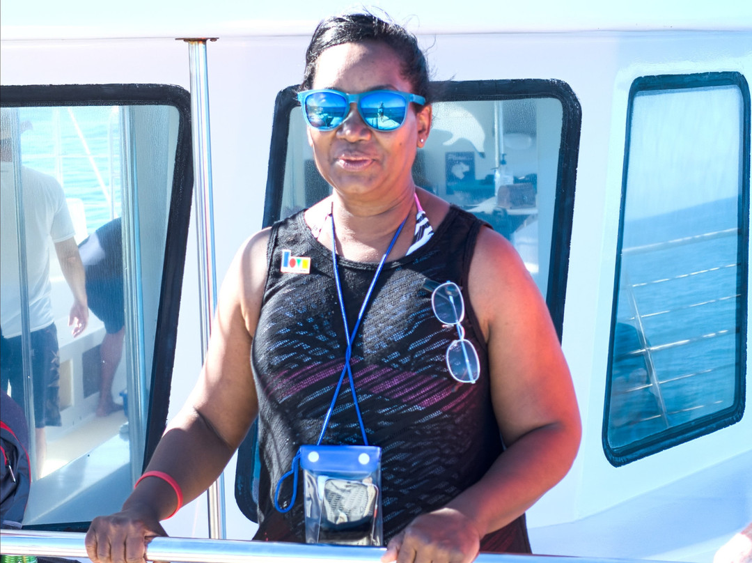 Blue Dolphin Charters-埃里埃利必去景点