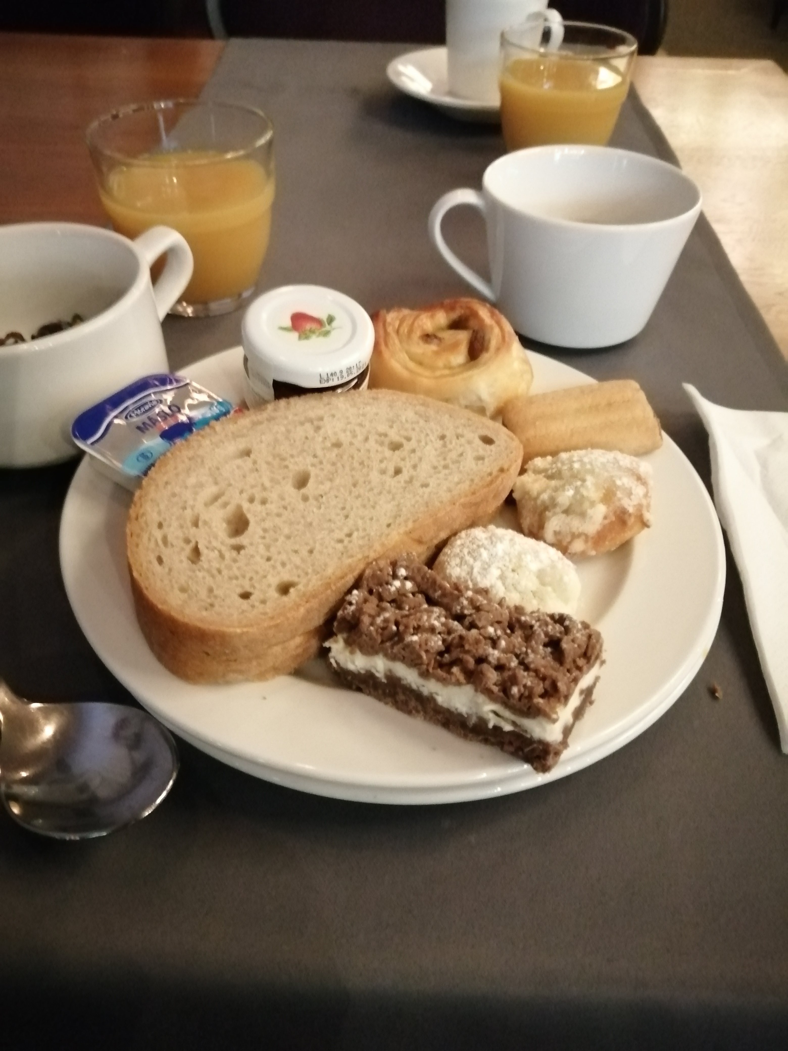 Hotel Aplaus-餐饮