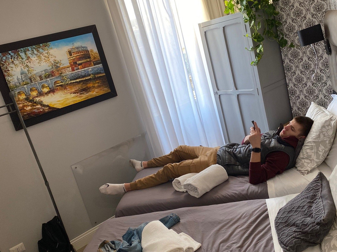 罗姆随想曲旅馆主图