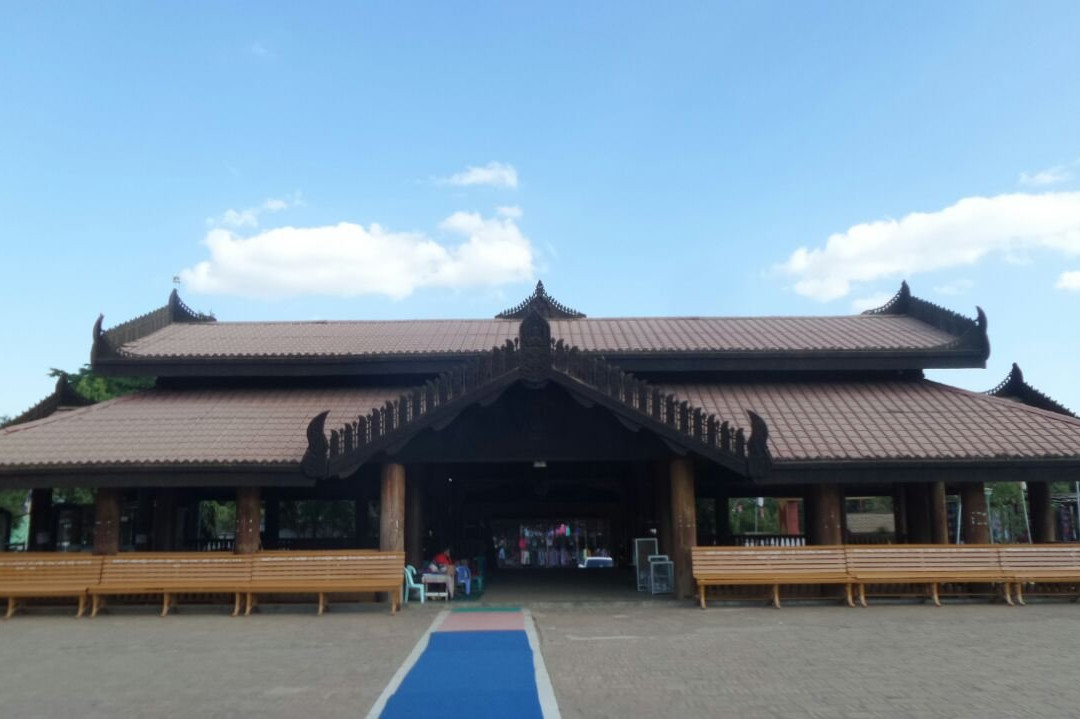 Alo-daw Pyi Pagoda-蒲甘必去景点