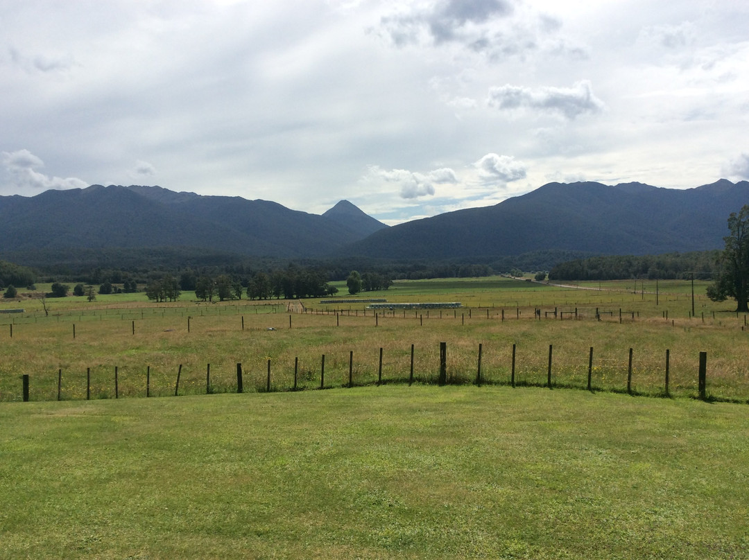 Lewis Pass Motels主图