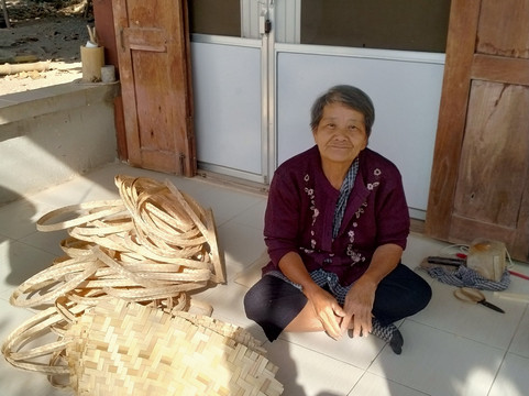 Sawasdee Biking Tour-夜佬必去景点