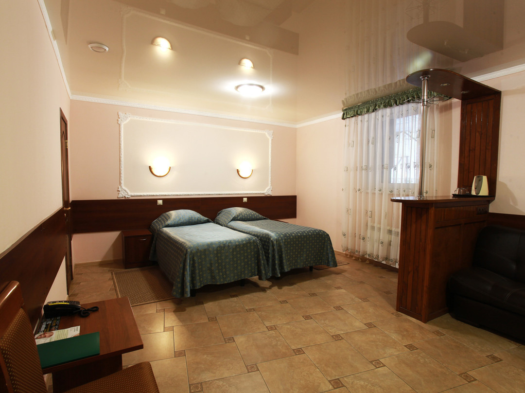 Green Park Hotel主图