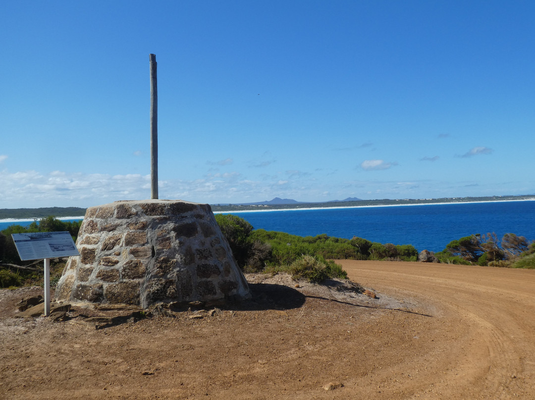 Rock Cairn Cuneo Drive景点图片