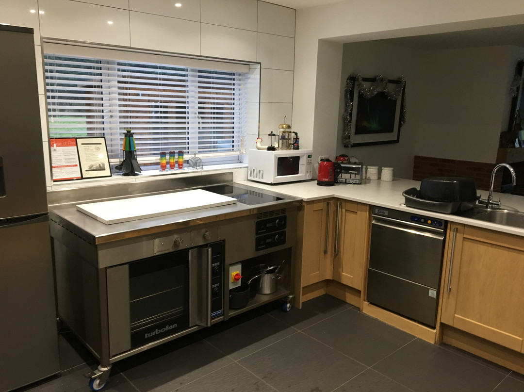 The Three Lions主图