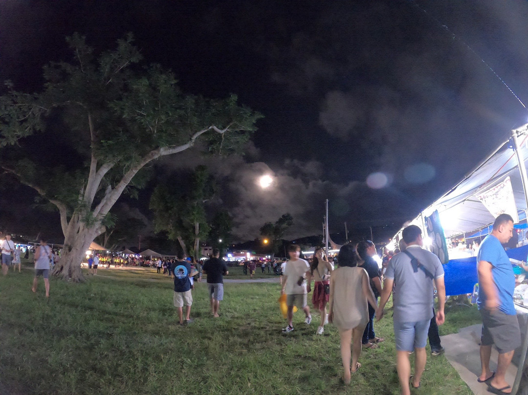 加拉班街集市-加拉班必去景点