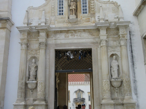 Porta Férrea-科英布拉区必去景点