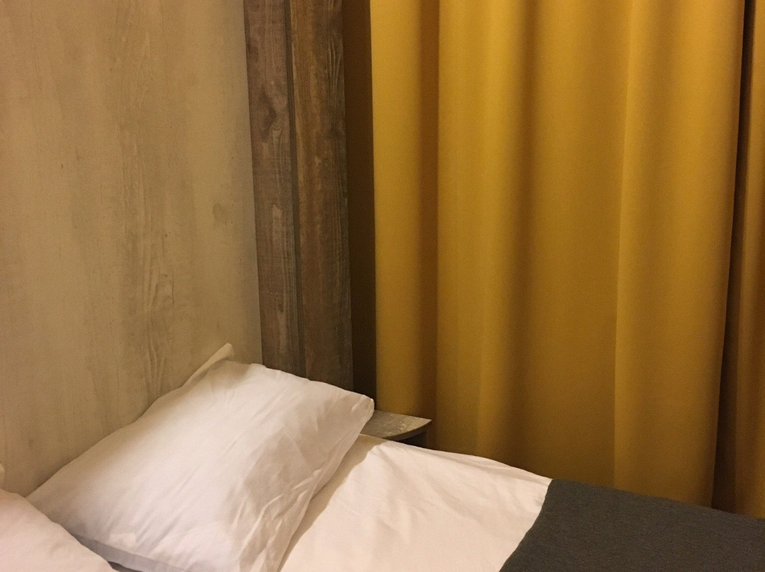 Hotel First Train主图