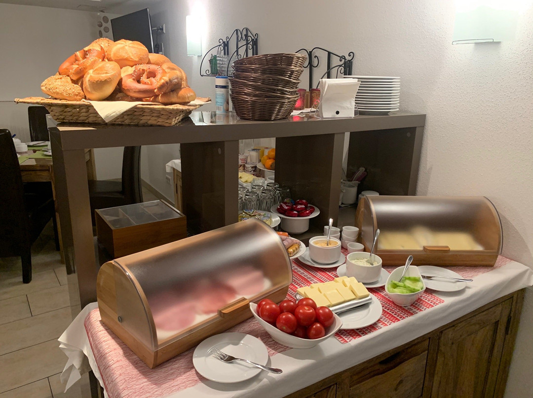 鲍梅斯特之家餐厅酒店