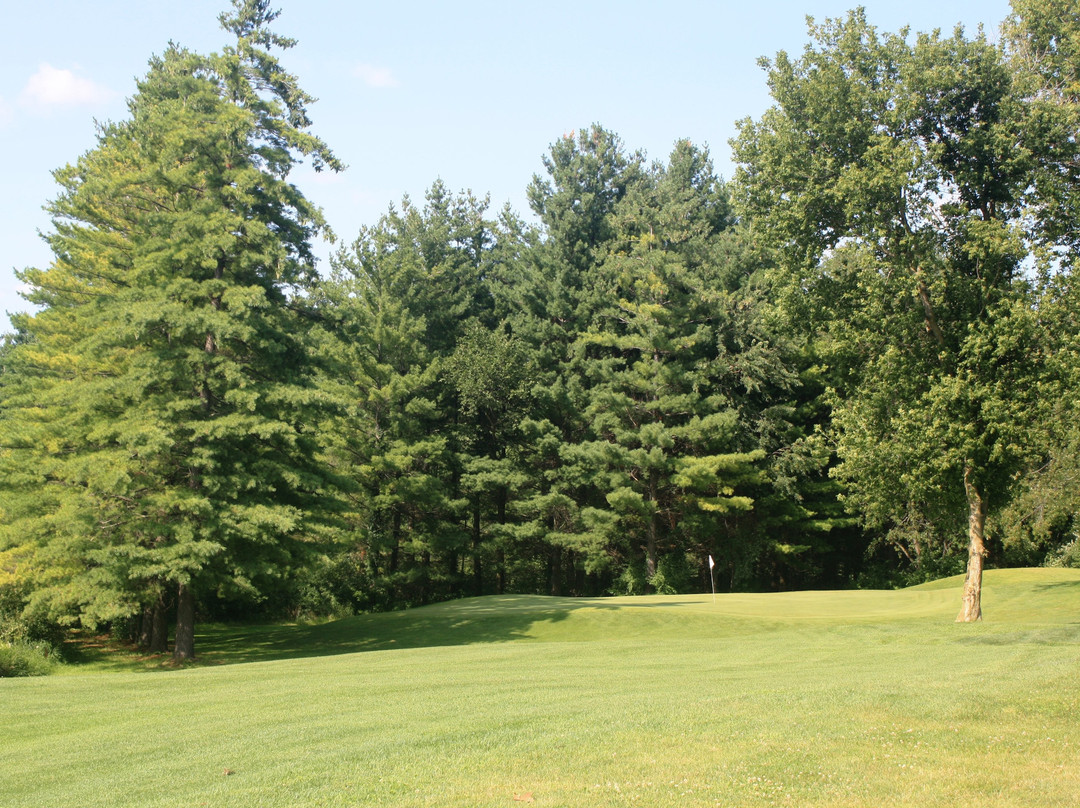 Pine Hills Golf Course景点图片