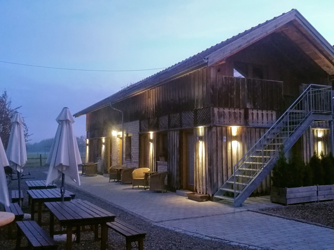 Hotel Historischer Dorfgasthof Hirsch主图