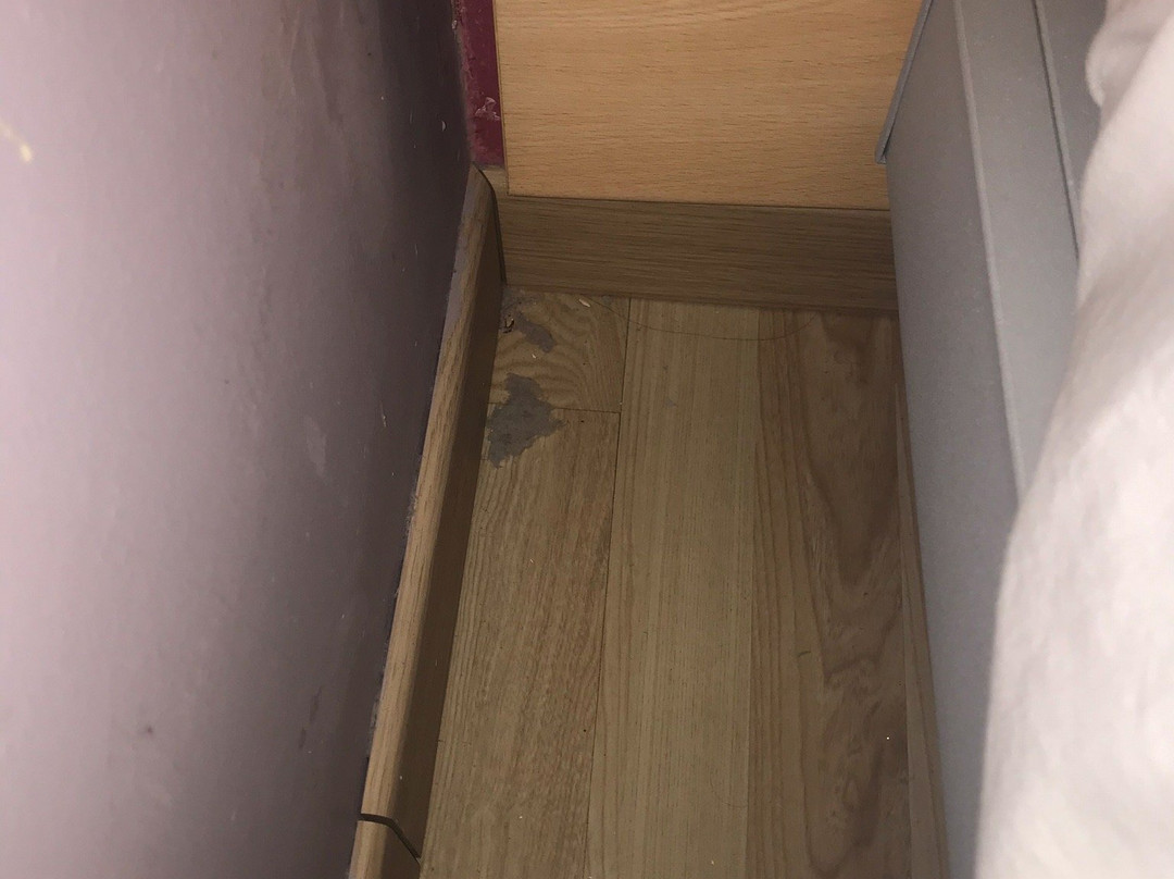 阿尔比酒店主图