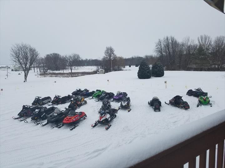 Creekview Par Three-Edgerton必去景点