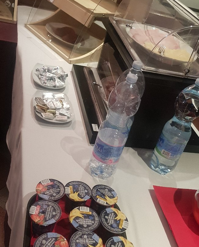 伊尔妮毕欧酒店主图
