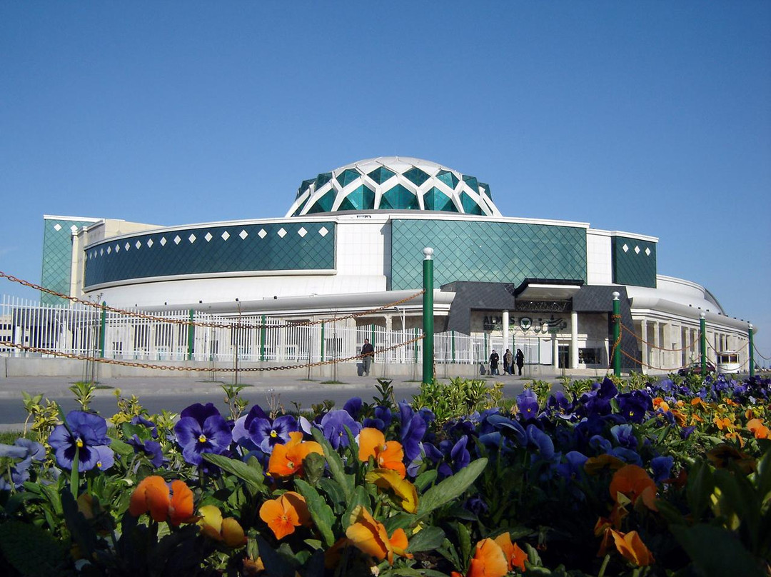 Chenaran旅游景点-Almas Shargh Mall