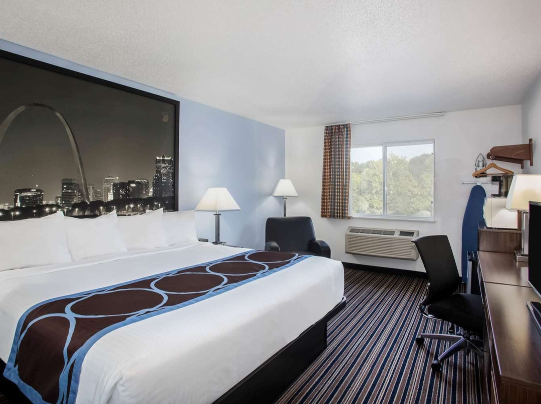 Super 8 by Wyndham Washington主图