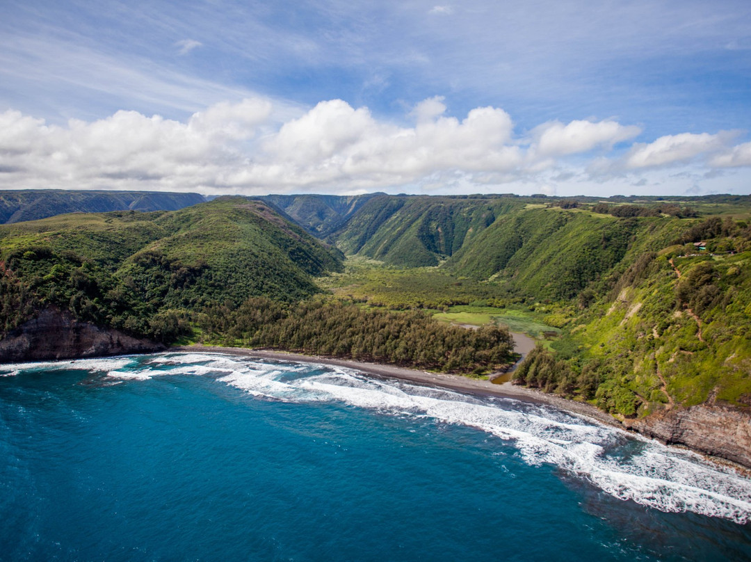 Mauna Loa Helicopter Tours景点图片
