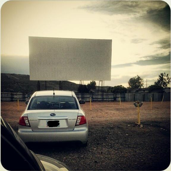 Holiday Twin Drive-In Theater-科林斯堡必去景点